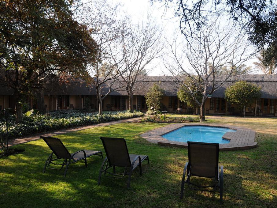 Hotel Safari Club Sa Kempton Park Exterior foto